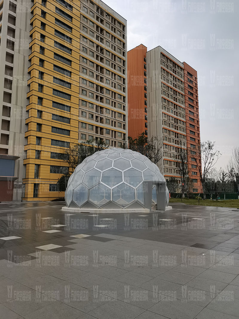 無線創(chuàng)智城市功能空間業(yè)態(tài)優(yōu)化五星集市鋼膜結(jié)構(gòu)工程完工 無線創(chuàng)智城市功能空間業(yè)態(tài)優(yōu)化五星集市鋼膜結(jié)構(gòu)工程完工
