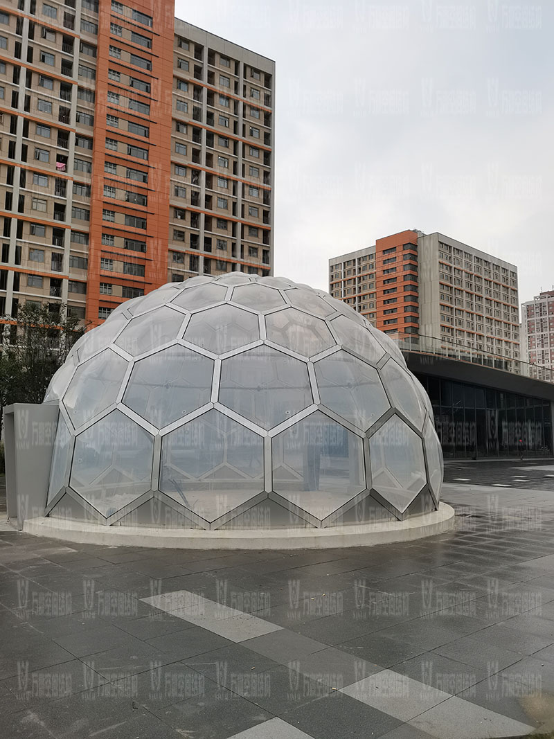 無線創(chuàng)智城市功能空間業(yè)態(tài)優(yōu)化五星集市鋼膜結(jié)構(gòu)工程完工 無線創(chuàng)智城市功能空間業(yè)態(tài)優(yōu)化五星集市鋼膜結(jié)構(gòu)工程完工