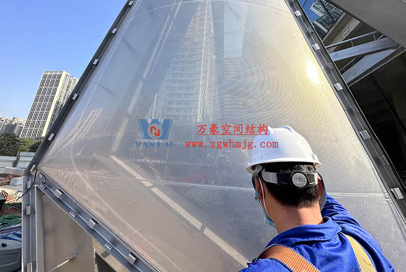 成都中建錦源匯膜結(jié)構(gòu)工程項(xiàng)目現(xiàn)場(chǎng)施工進(jìn)展 成都中建錦源匯膜結(jié)構(gòu)工程項(xiàng)目現(xiàn)場(chǎng)施工進(jìn)展