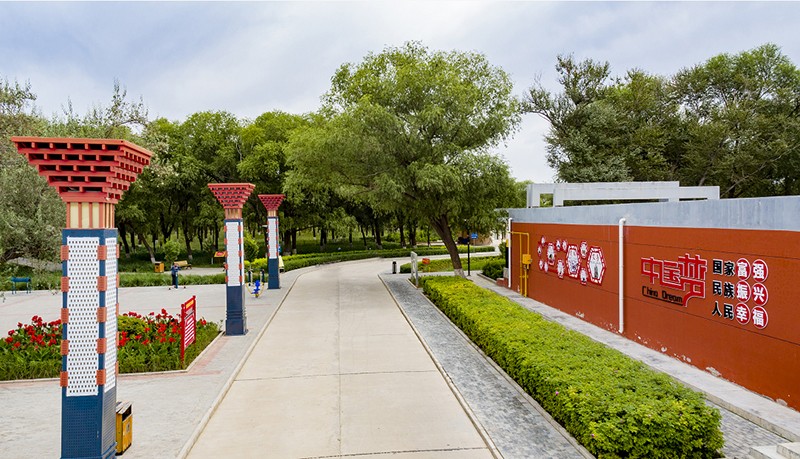 陜西定邊馬蓮灘沙漠公園鋼膜結(jié)構(gòu)工程開(kāi)始施工 陜西定邊馬蓮灘沙漠公園鋼膜結(jié)構(gòu)工程開(kāi)始施工