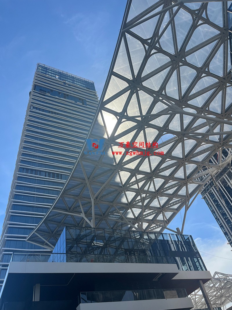 縱使烈日炎炎,腳步從未止歇!海南這個(gè)ETFE氣枕膜項(xiàng)目施工進(jìn)度有最新消息 縱使烈日炎炎,腳步從未止歇!海南這個(gè)ETFE氣枕膜項(xiàng)目施工進(jìn)度有最新消息