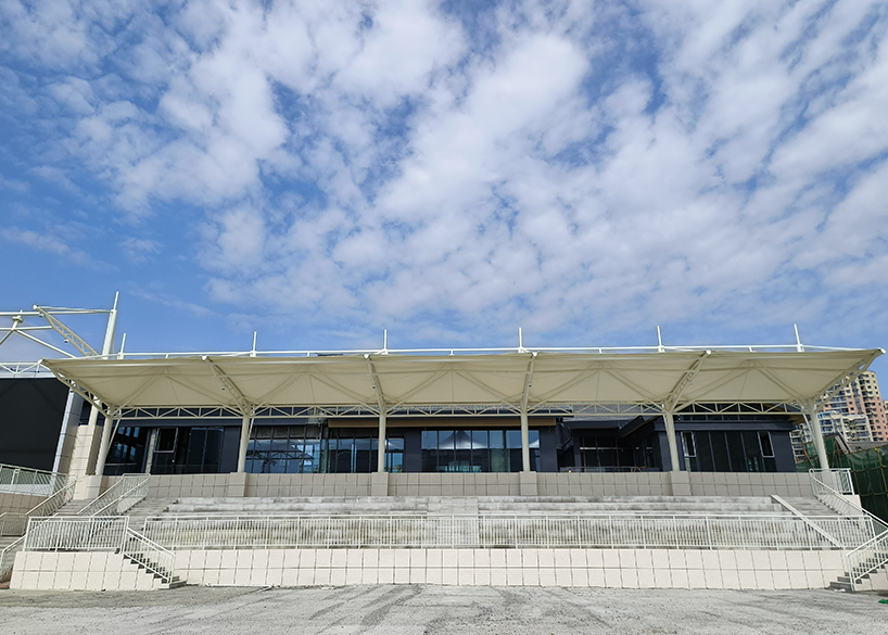 四川職業技術學院鋰電科技學院建設項目看臺PTFE膜結構項目